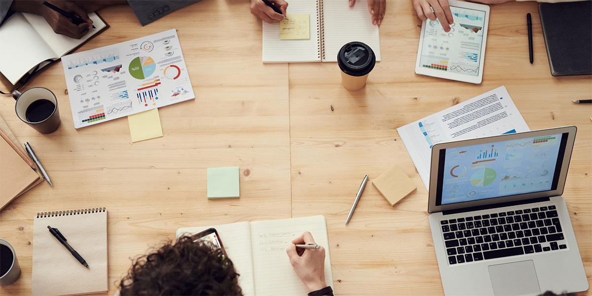 Von der Map zur Entscheidung: strategisches Whitepaper Journey Management